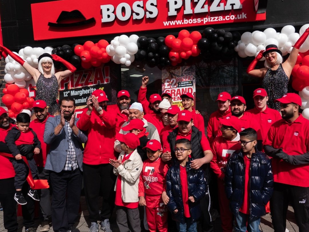 Huge queues as pizza chain opens new restaurant near busy Alvaston junction